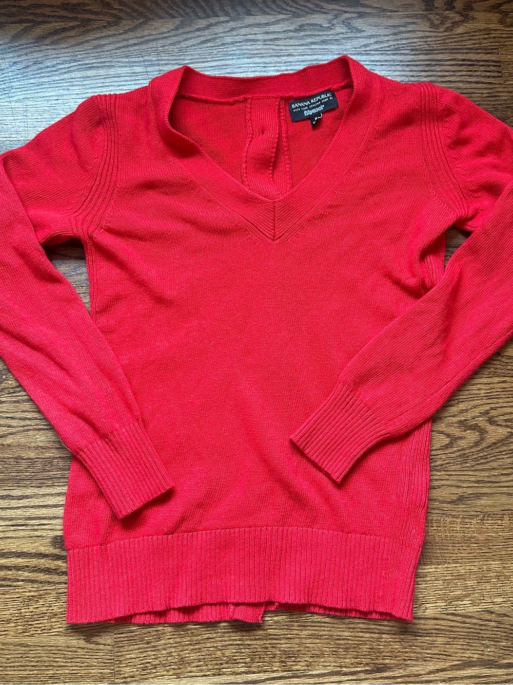 Banana Republic Red Filpucci Italian Yarn Sweater Button Back V-Neck